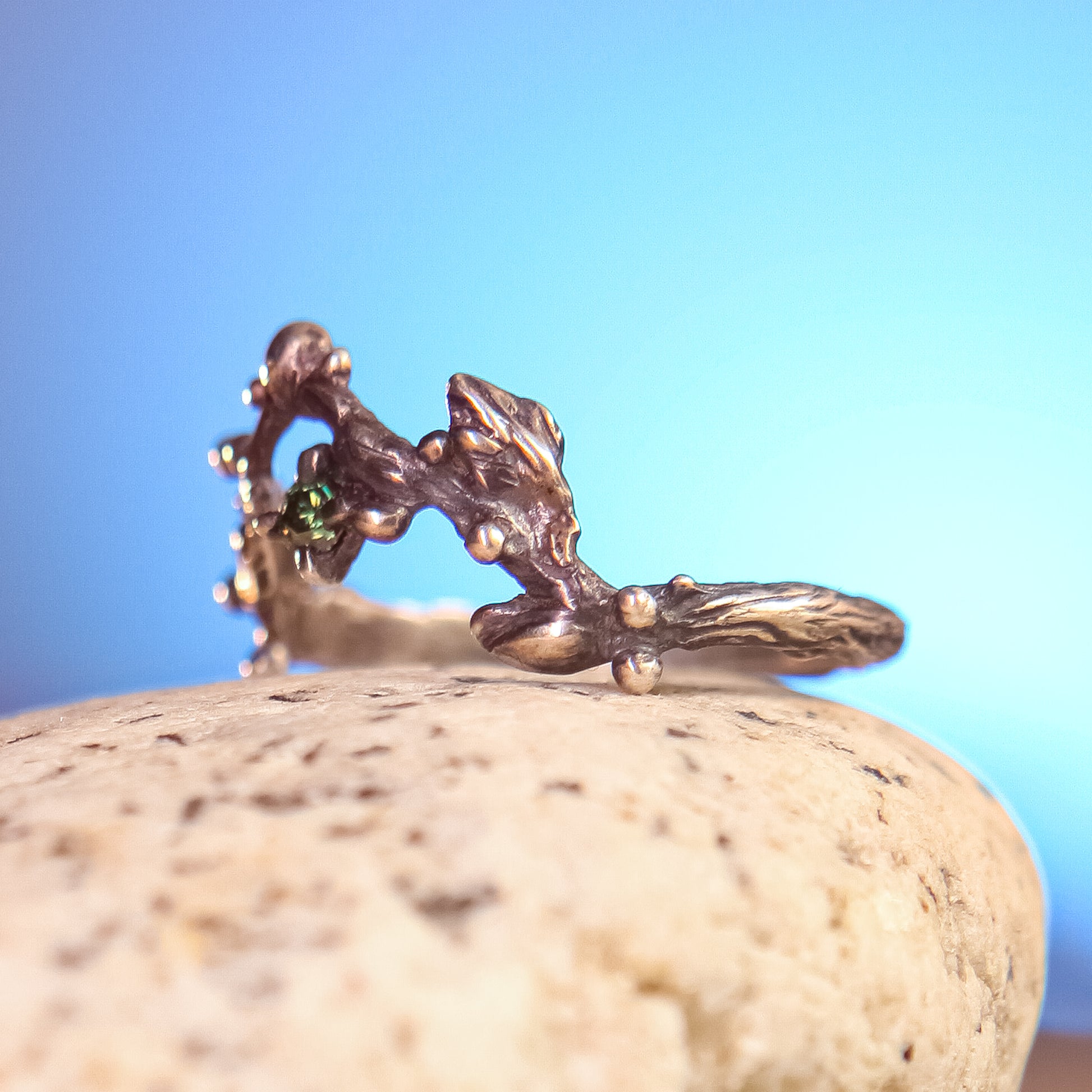 Dainty tiara ring
