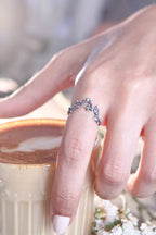 Dainty tiara ring